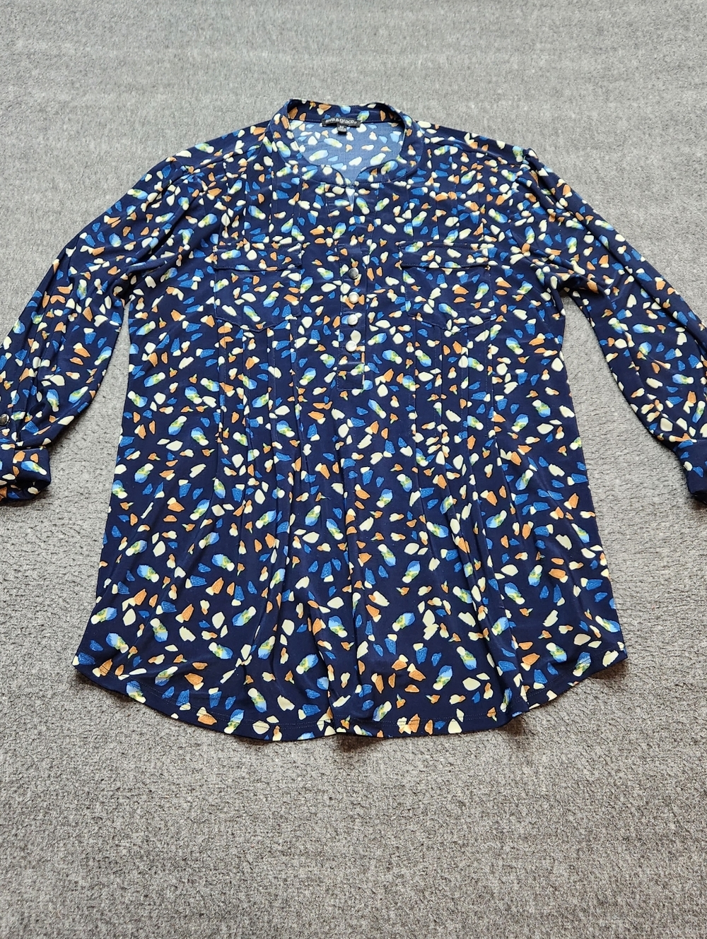 Ava‎ Grace Blouse Womens M Navy Abstract Print Roll Tab Sleeve Top